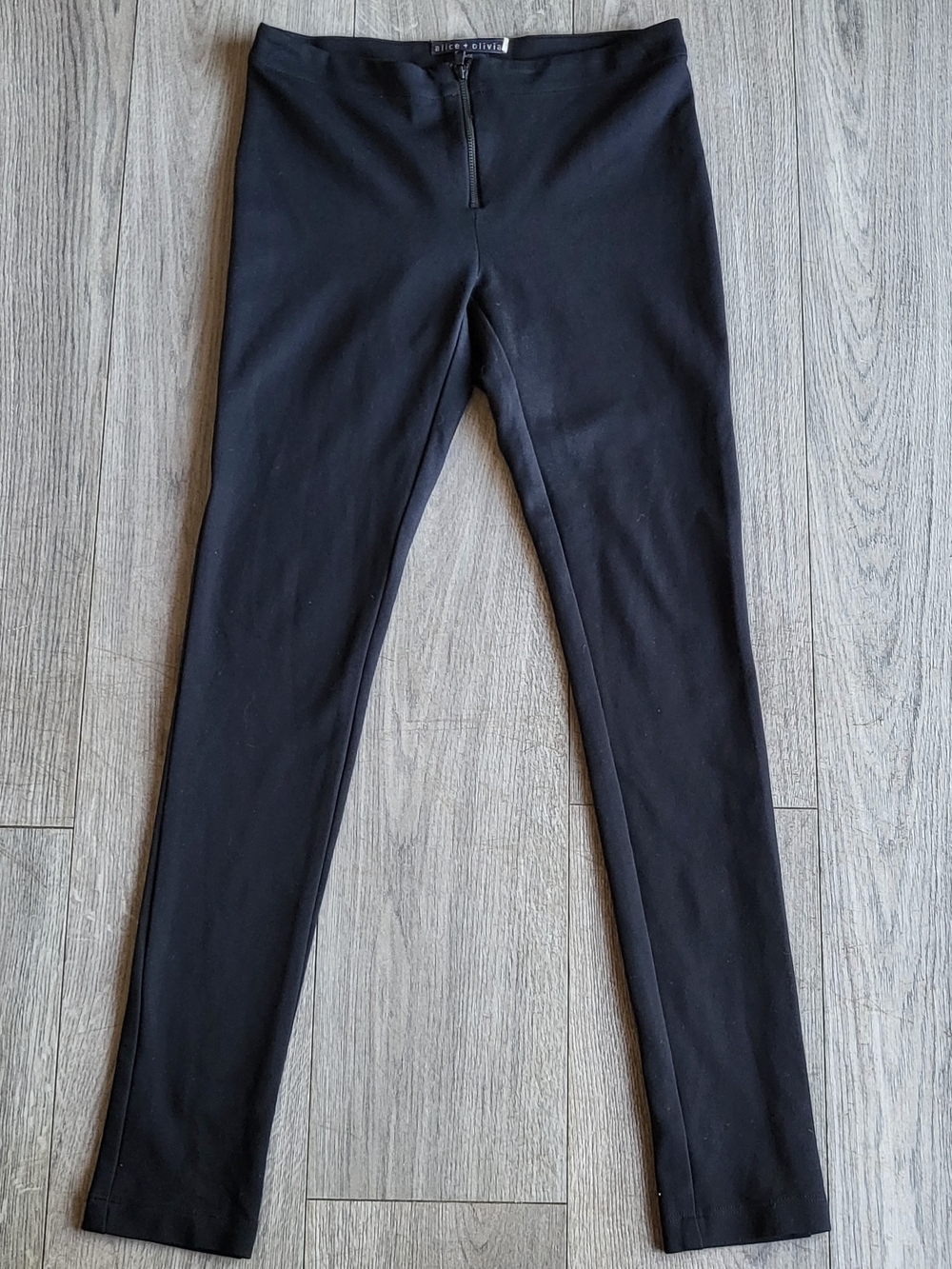 Alice + Olivia Leggings Pants with Front Zipper Black Size 4 Made In USA